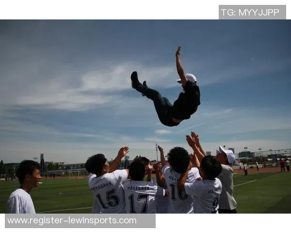 实时新闻刘秀英独家篮球心得分享从基础技巧到比赛策略的全面解析