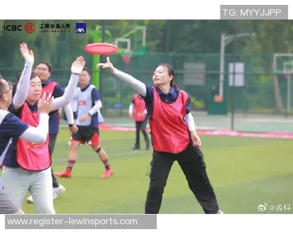 实时新闻南京飞盘队在极限运动会中的意识表现分析与点评